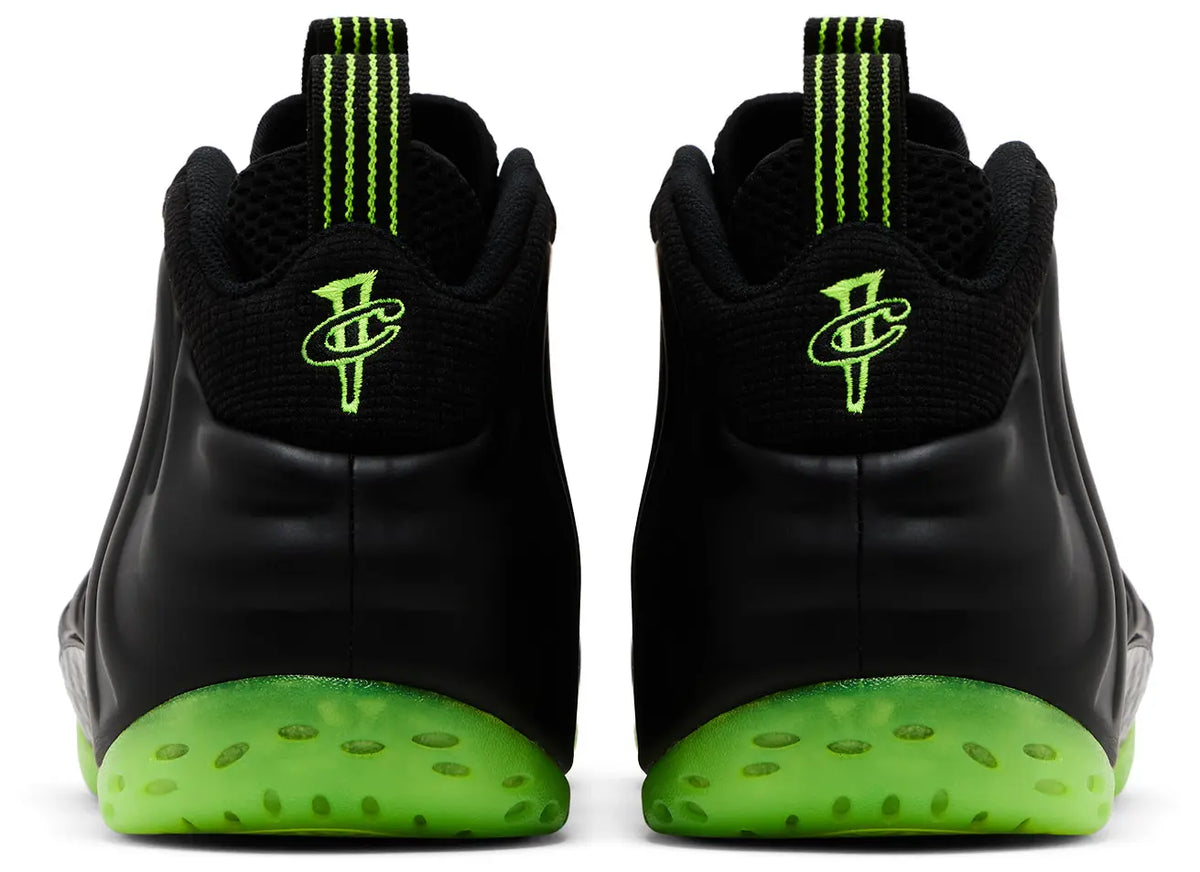 Nike Air Foamposite One 'Black Volt'
