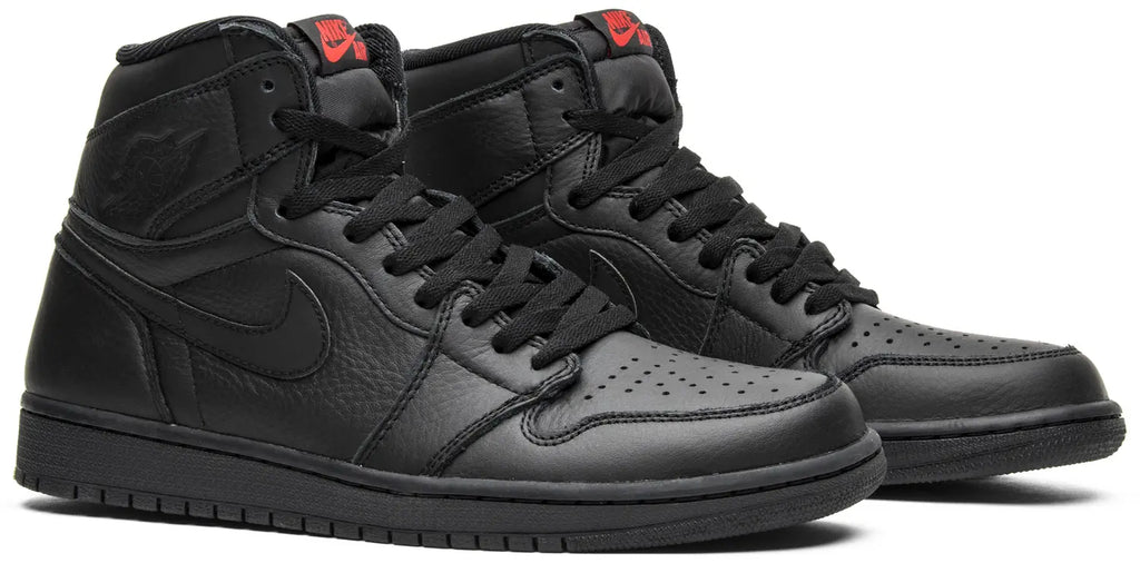 Air Jordan 1 Retro High OG 'Triple Black'